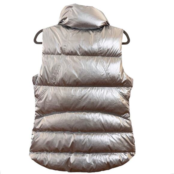 Athleta Silver Downtown Metallic Down Puffer Vest Silver Size M - Picture 8 of 13